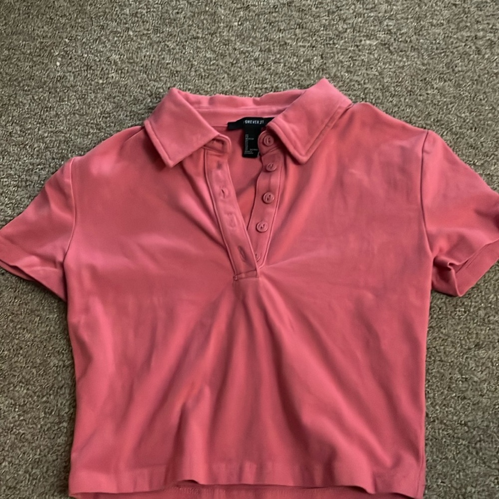 Forever 21 women’s half button up crop top